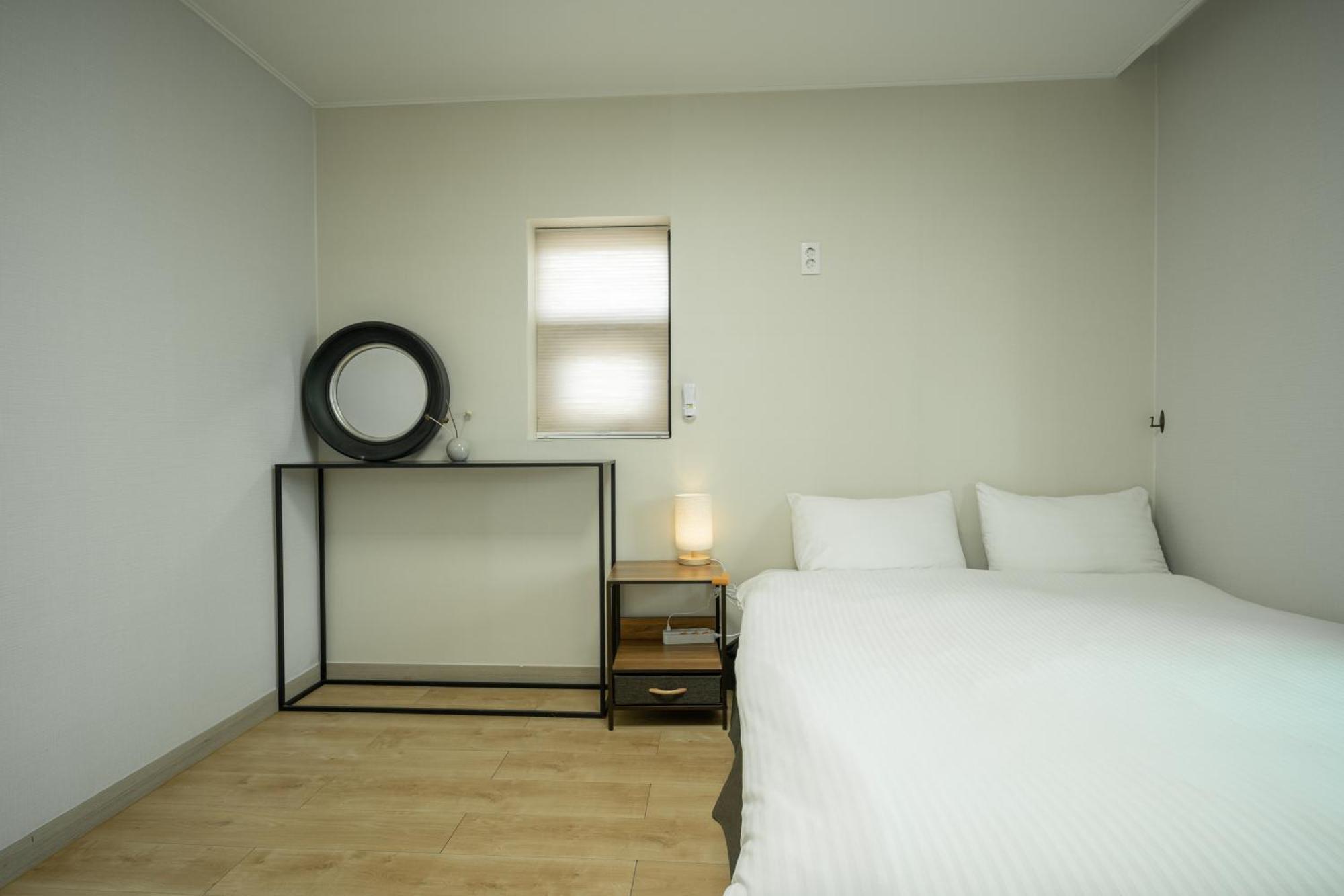 Living In Jeju Island Apartment Exterior foto