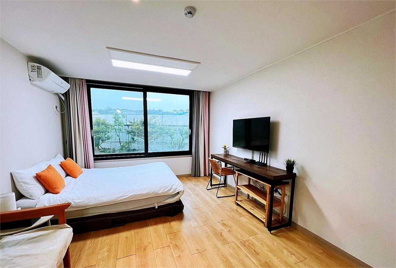 Living In Jeju Island Apartment Exterior foto
