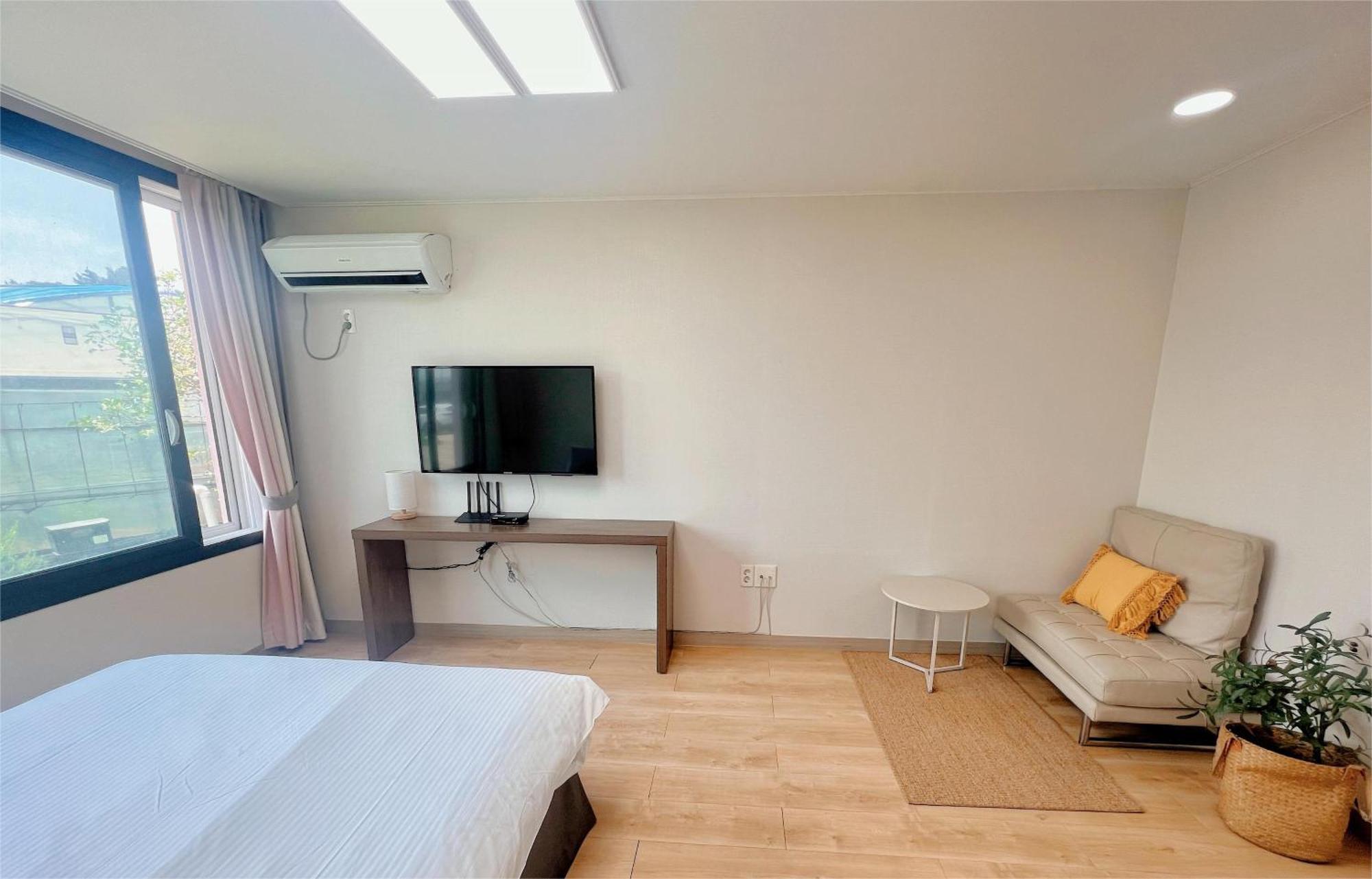 Living In Jeju Island Apartment Exterior foto